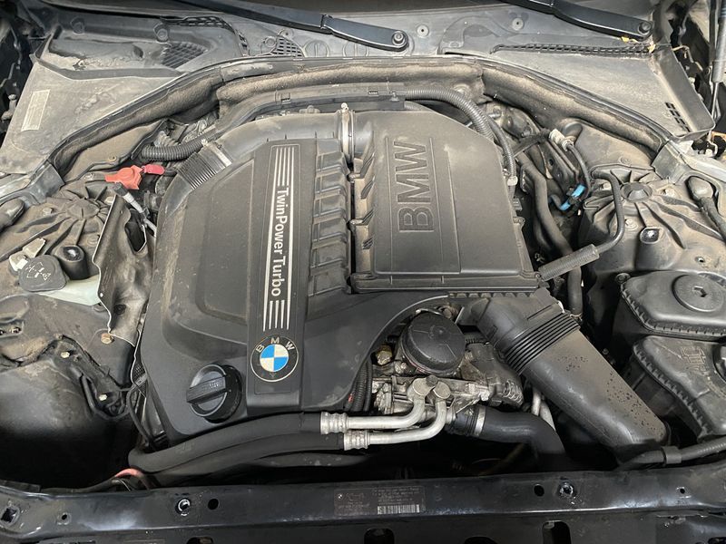 Двигун bmw 3.0 бензин n55b30 голий B024 фото