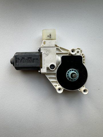 Мотор склопідйомника BMW F10 F11 F01 F02 F15 F16 електродвигун првий 7248171 7271563 T037 фото