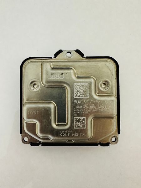 Блок керування LED фарою Audi Q5 SQ5 80A907397C W001 фото
