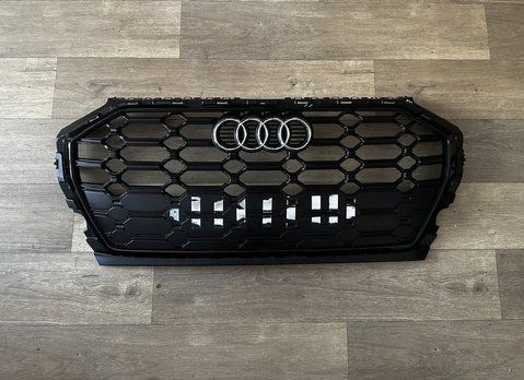 Решітка радіатора Audi Q5 FY SQ5 рестайлінг S-Line 80A853651AH оригінал T040 фото