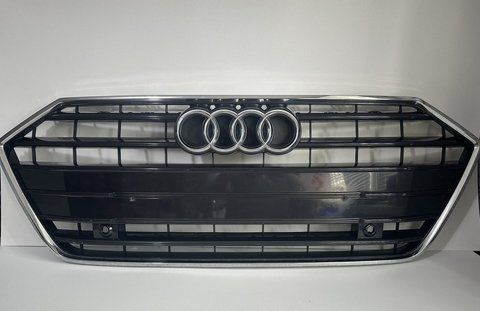 Решітка радіатора Audi A7 4K853651 оригінал T010 фото