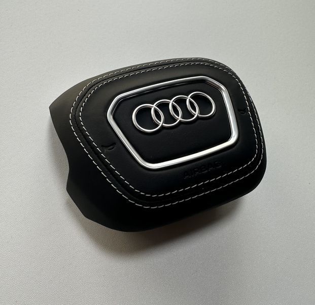 Кришка airbag подушки керма ауди audi a4 b9 q3 q7 4m 62670230 кожа біла нитка хромова емблема N001 фото