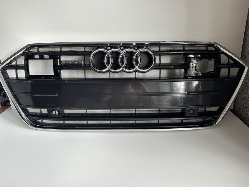 Решітка радіатора Audi A7 4K853651A під радари оригінал T011 фото