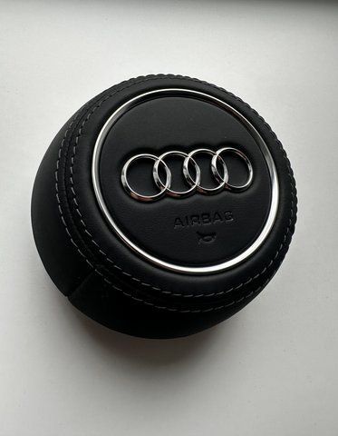 Кришка airbag подушки керма на Audi A3 A4 А5 В9 у шкірі 62725230, чорна нитка, хром емблема N10 фото