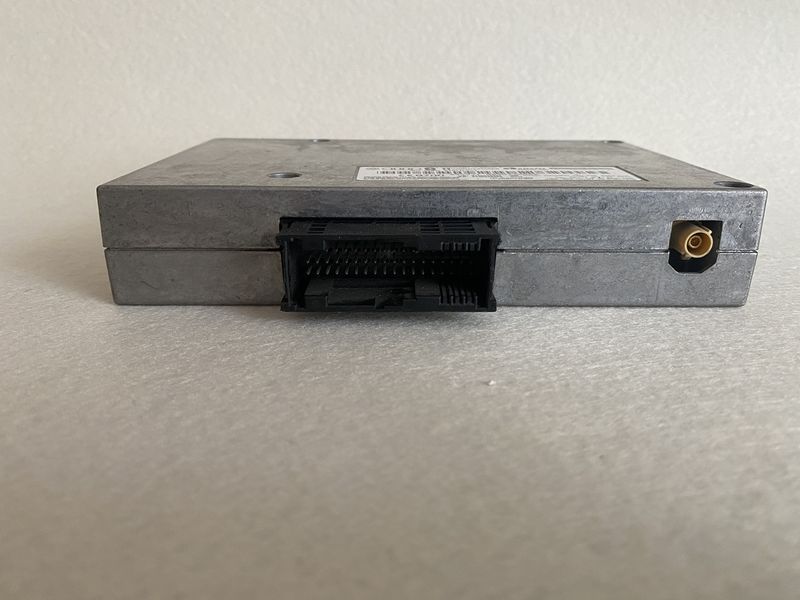 Модуль блютуc Bluetooth на Audi 8P0862335S G021 фото